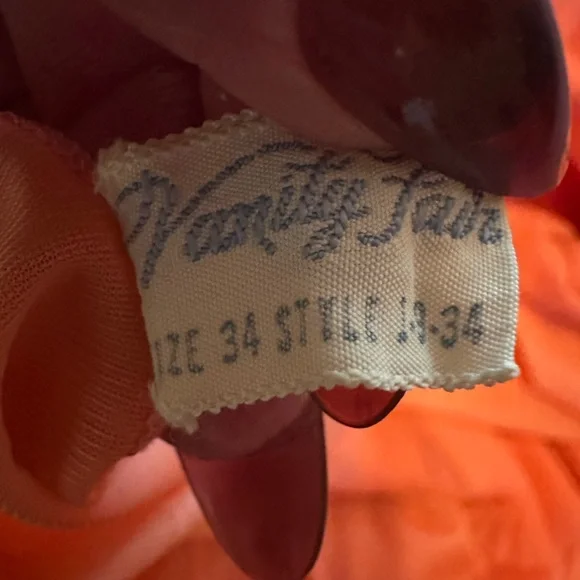 Vtg Vanity Fair coral pleats waist tie S Off-Shoulder flutter sleeve nightgown - Picture 12 of 16